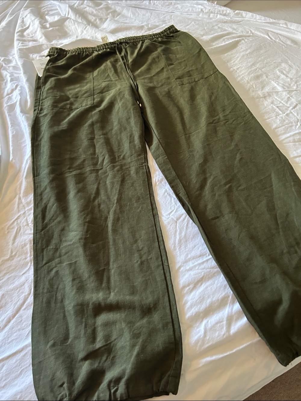 Relaxed Fit Women’s Pants in Olive Green